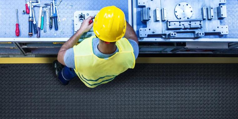 Cushion Flex Anti Fatigue Mat At Workstation