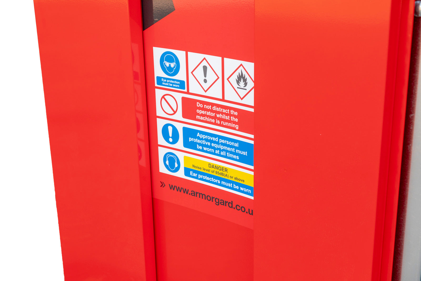Armorgard CuttingCube CC200 Standard Safety Signage