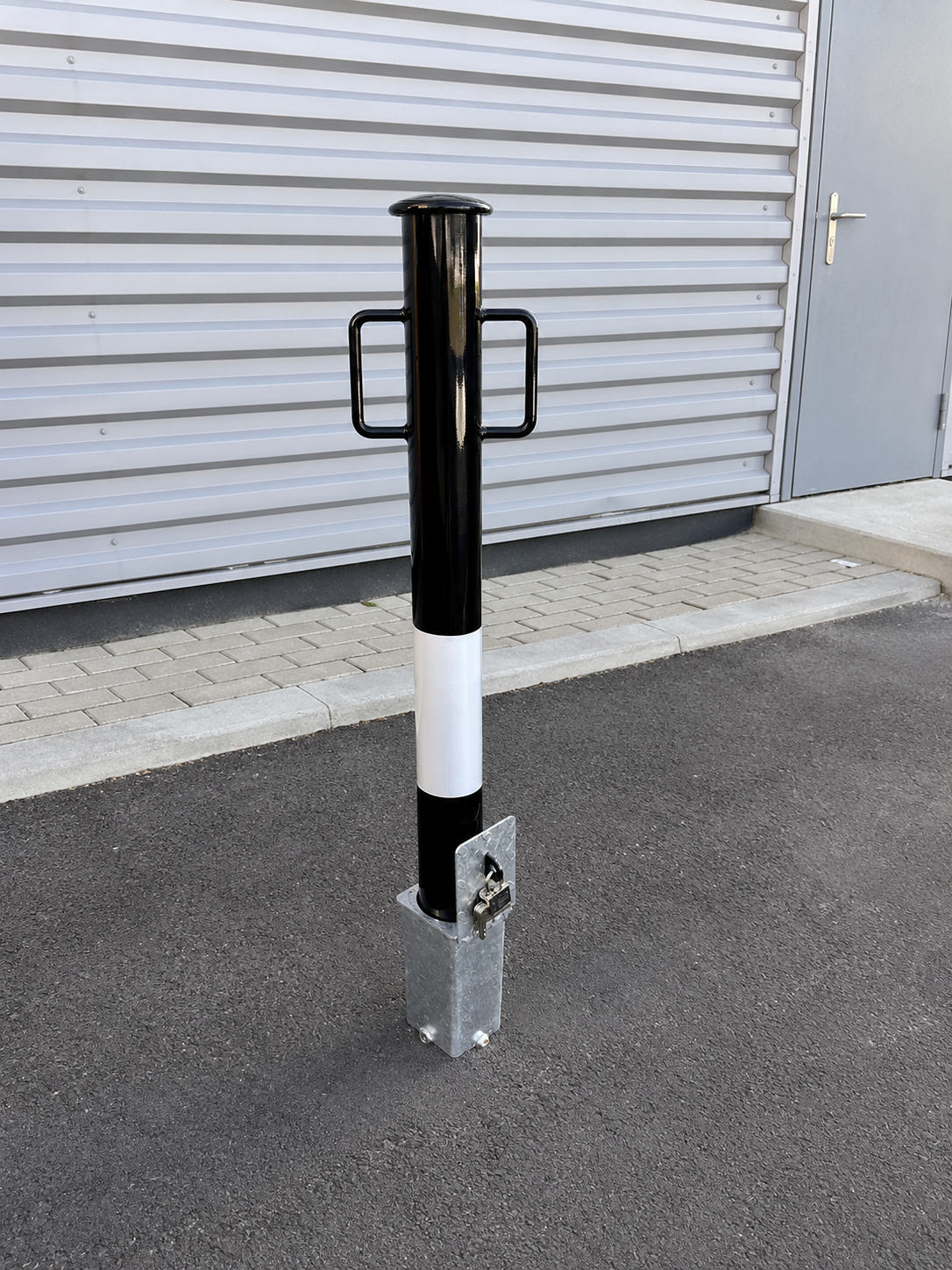 Pittman 89mm Removable Bollard