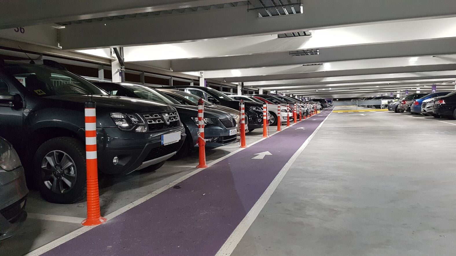 FlexBrite™ Flexible Bollard 1000mm (Orange/White)