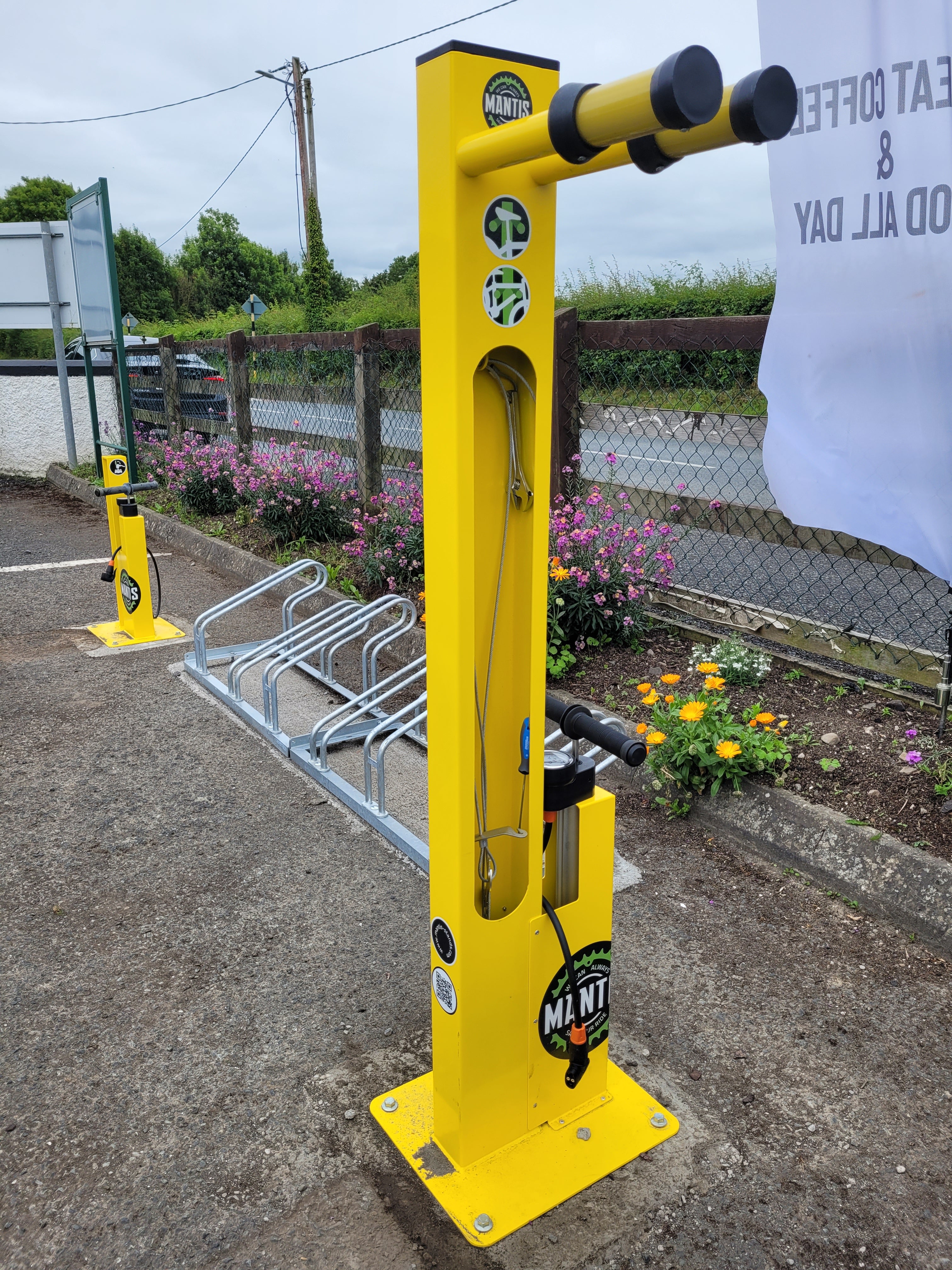 Mantis Bike Repair Station In Situ