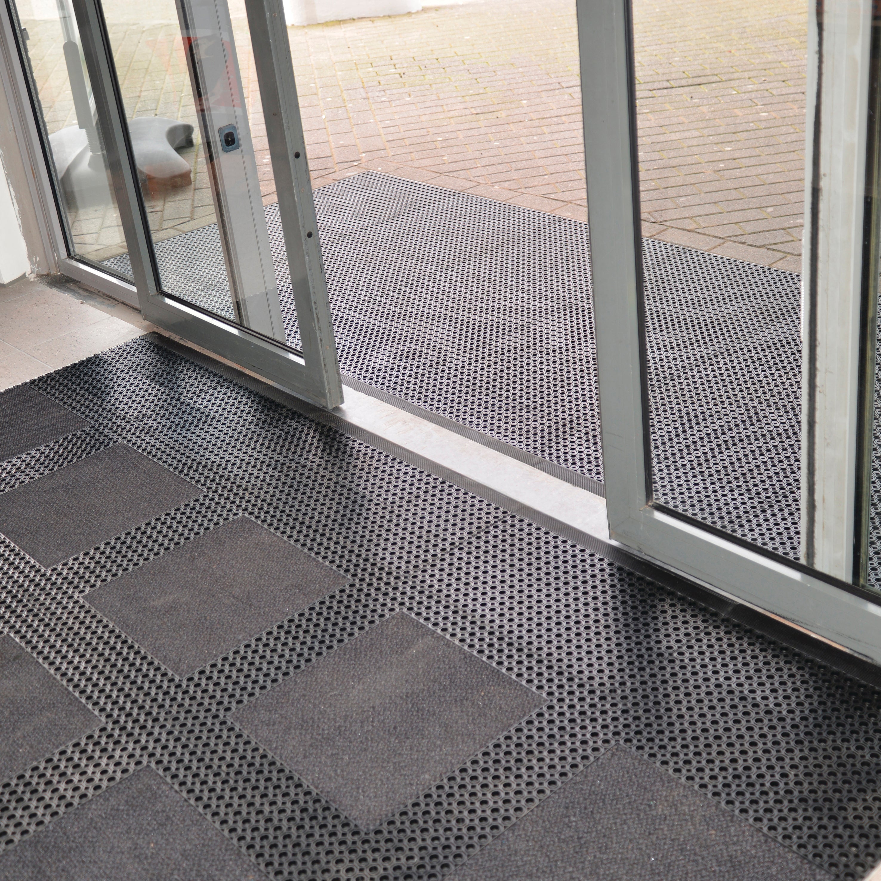 Master Flex™ 12mm Entrance Mat