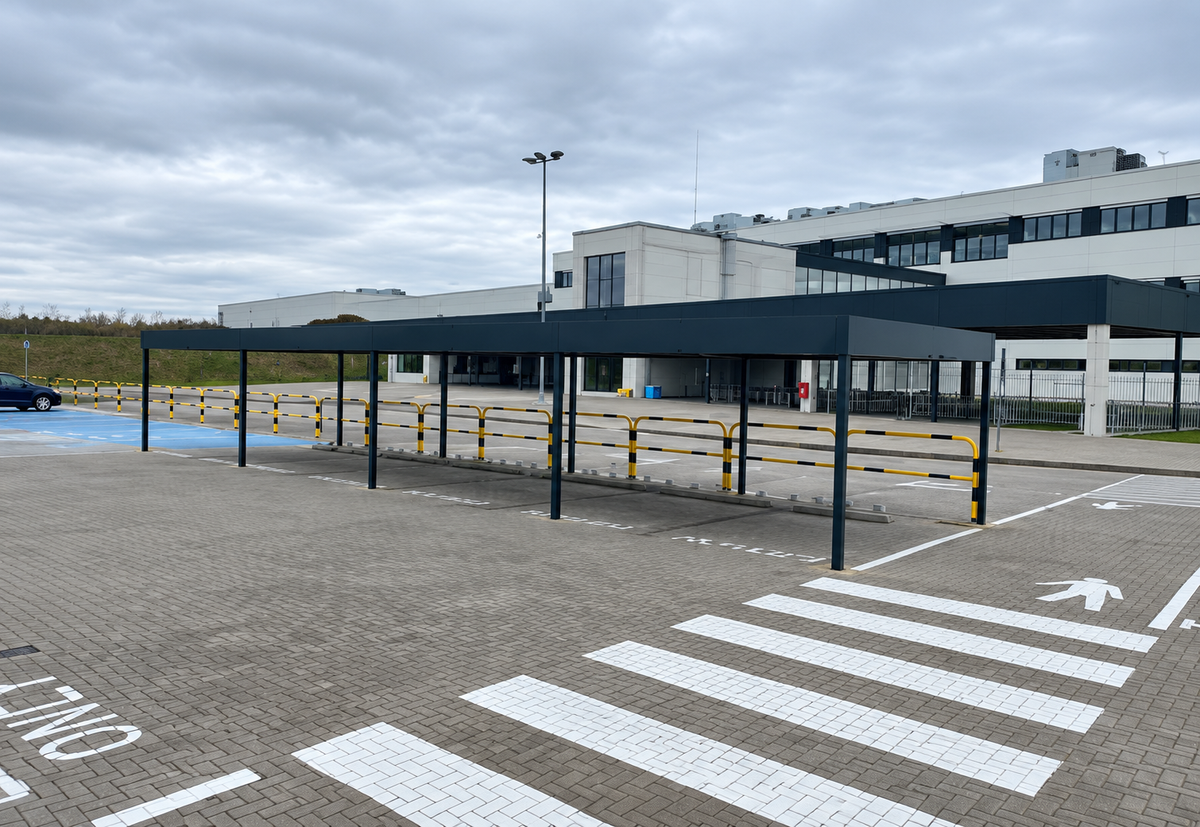 Pittman Oslo Cycle Shelter