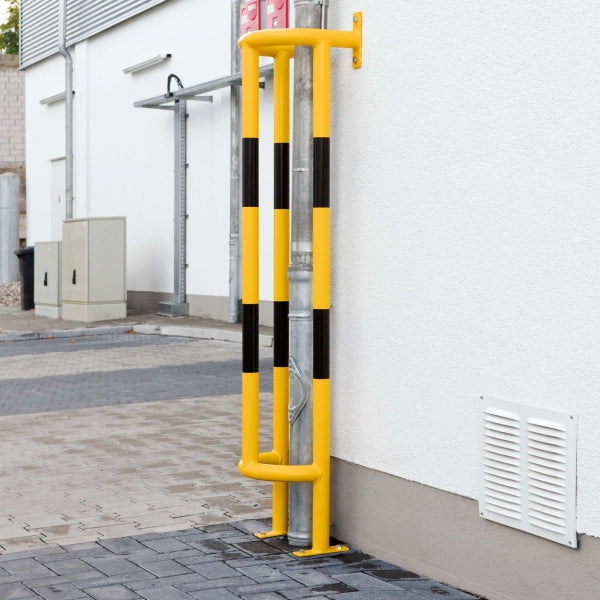 Traffic-Line Vertical Pipe Protectors