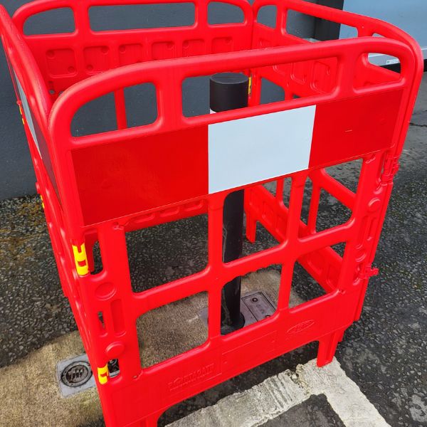 JSP Portagate Manhole Barrier