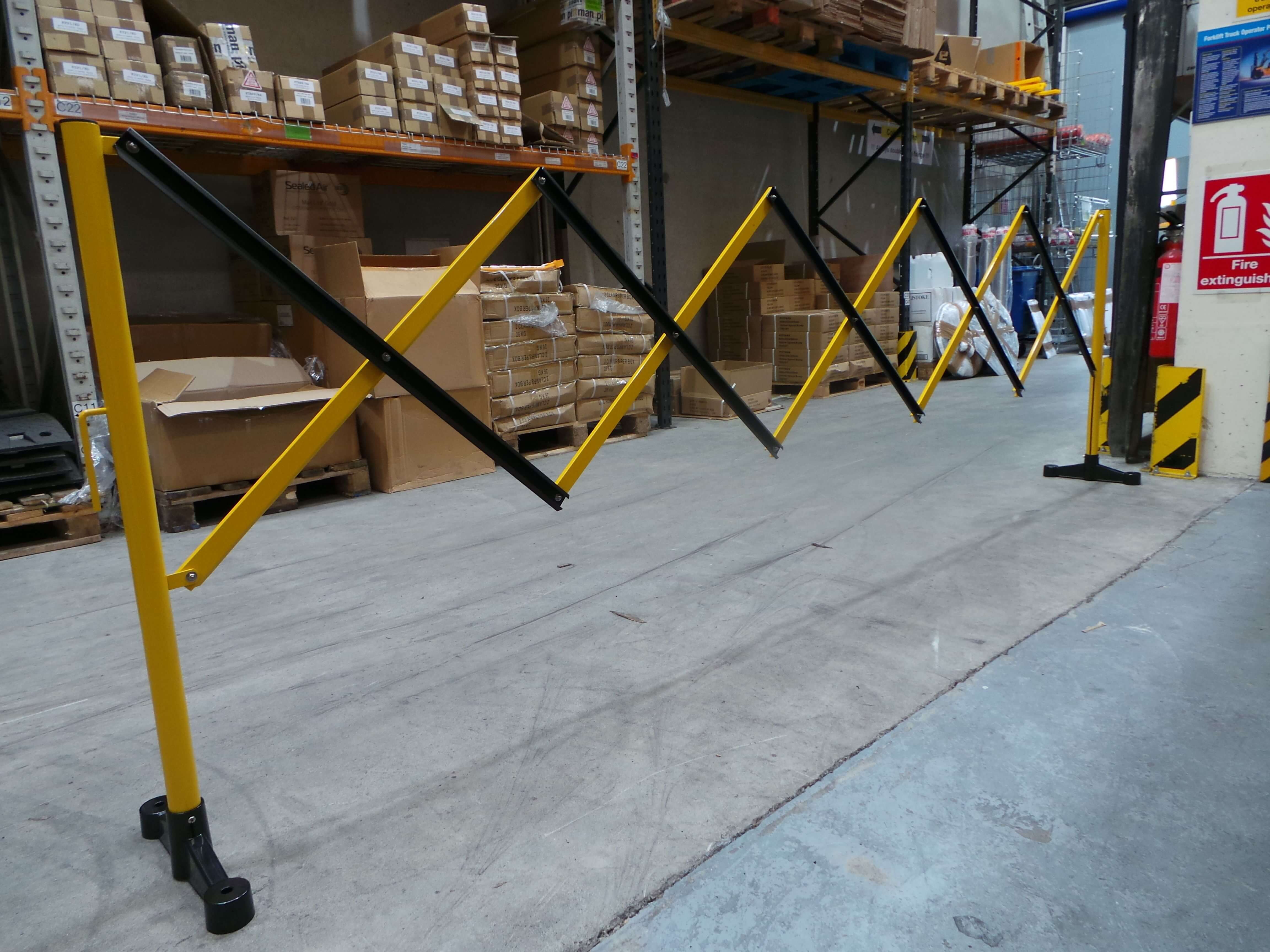 Aluminium Expandable Barrier