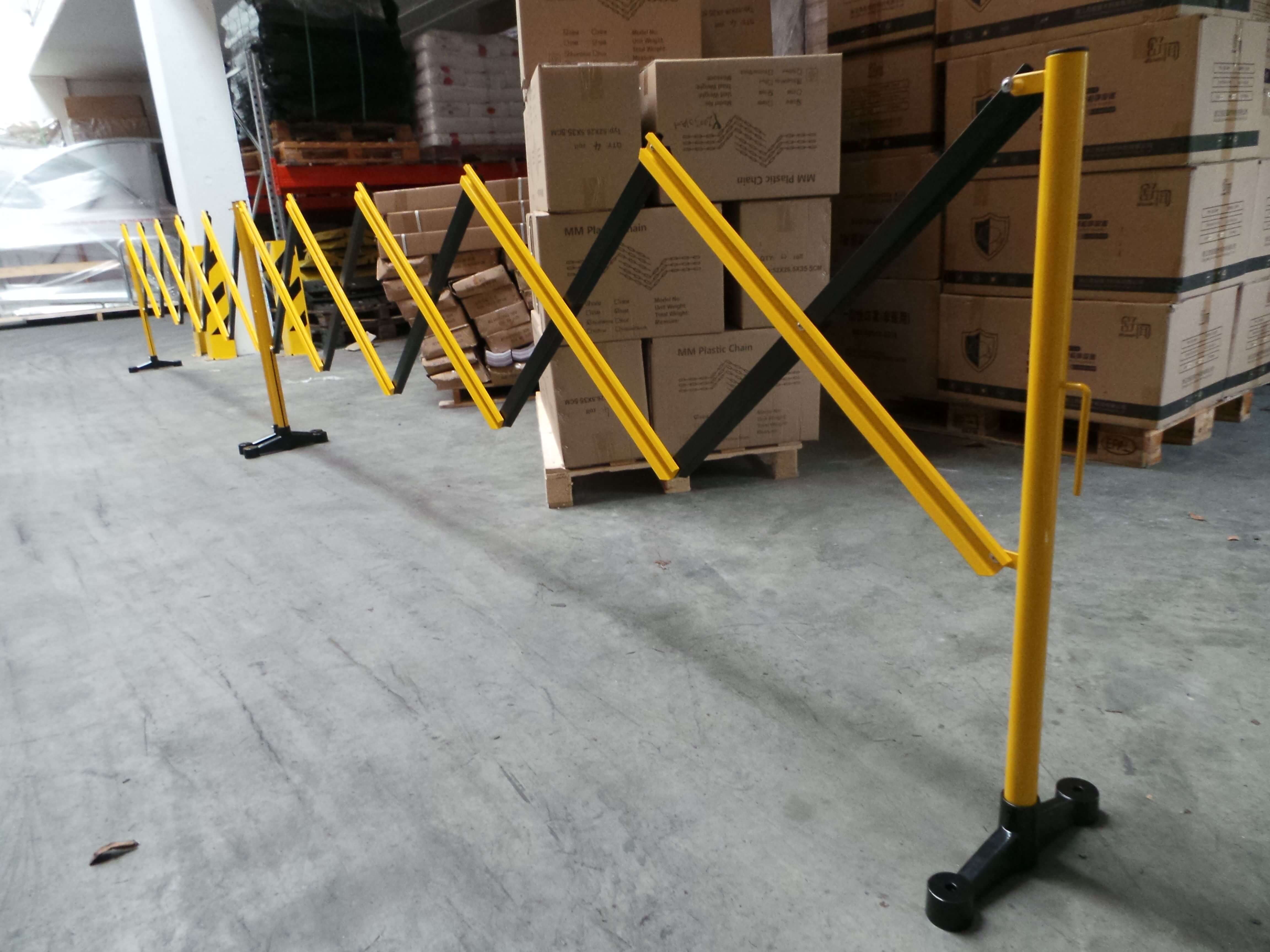 Aluminium Expandable Barrier