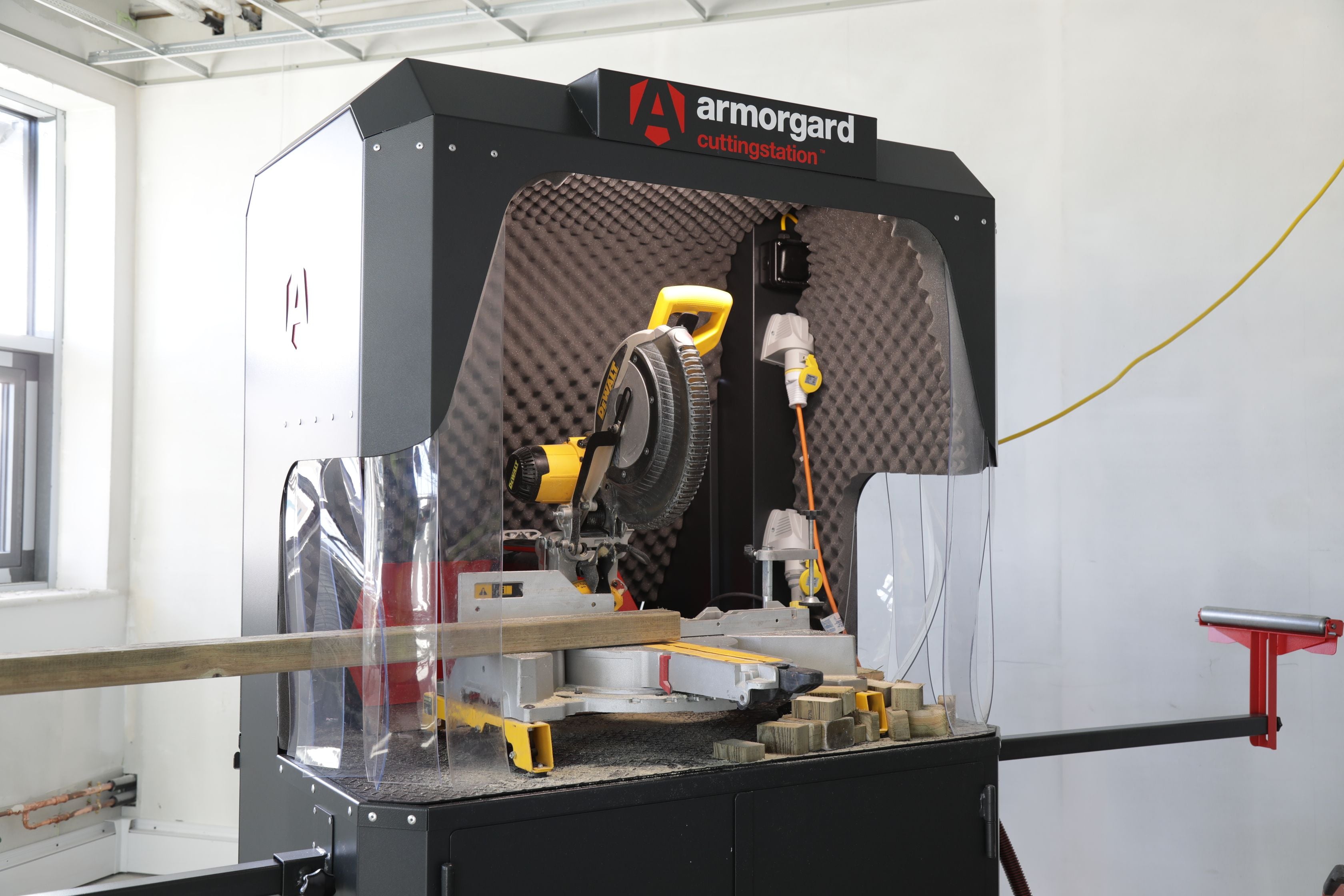 Armorgard CuttingStation With Tools