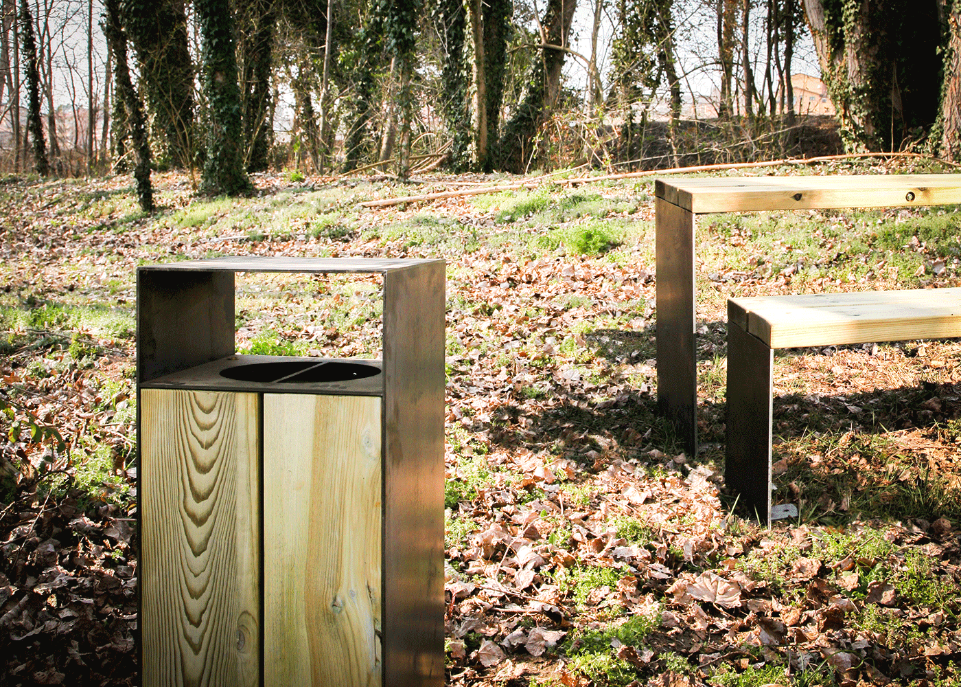 Benito Gavarres Litter Bin