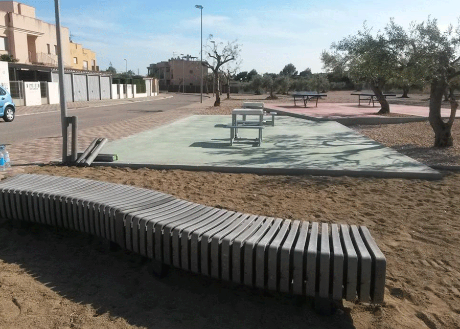 Benito Vertebra Park Bench