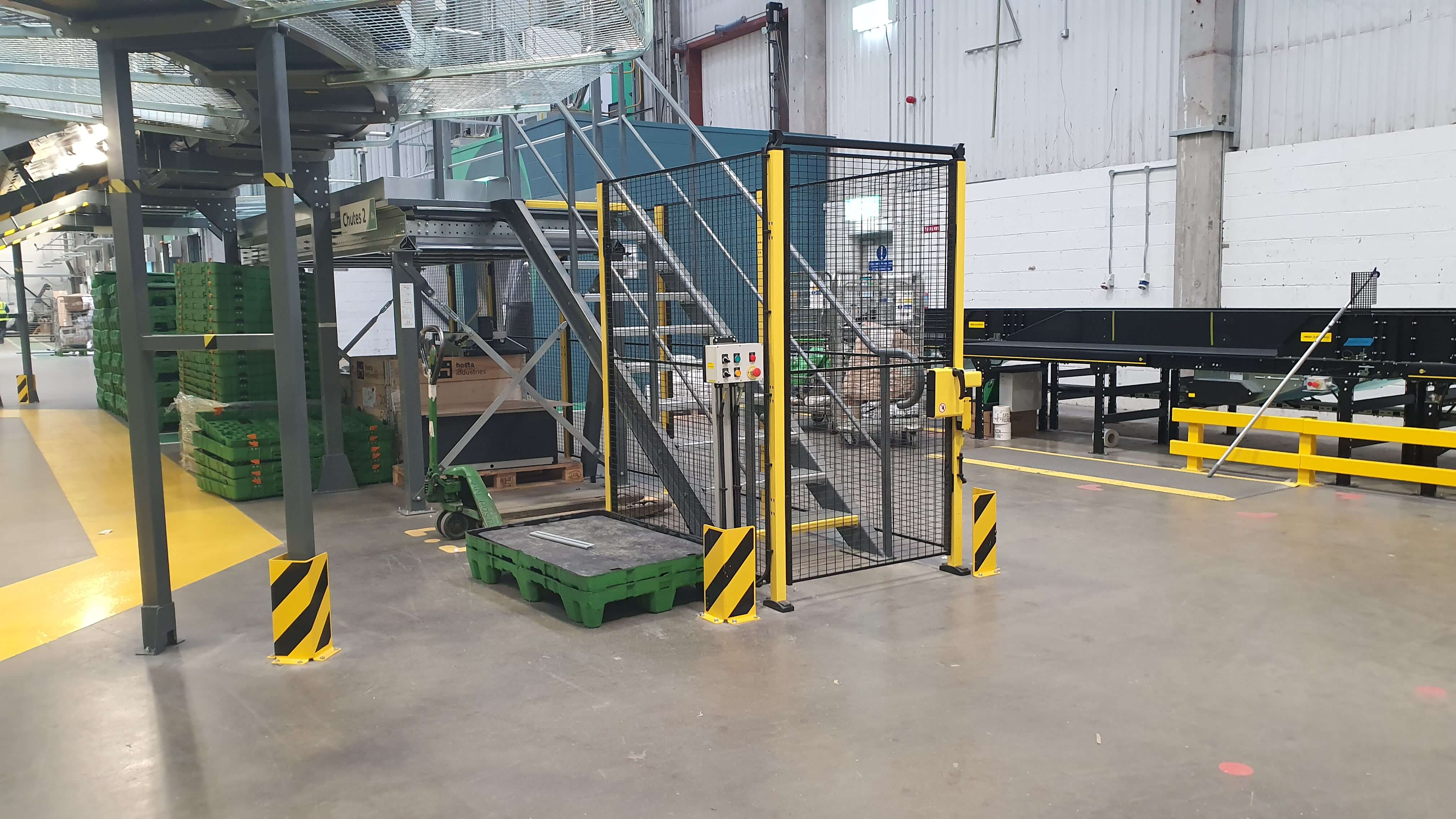 Black Bull Pallet Rack Protection