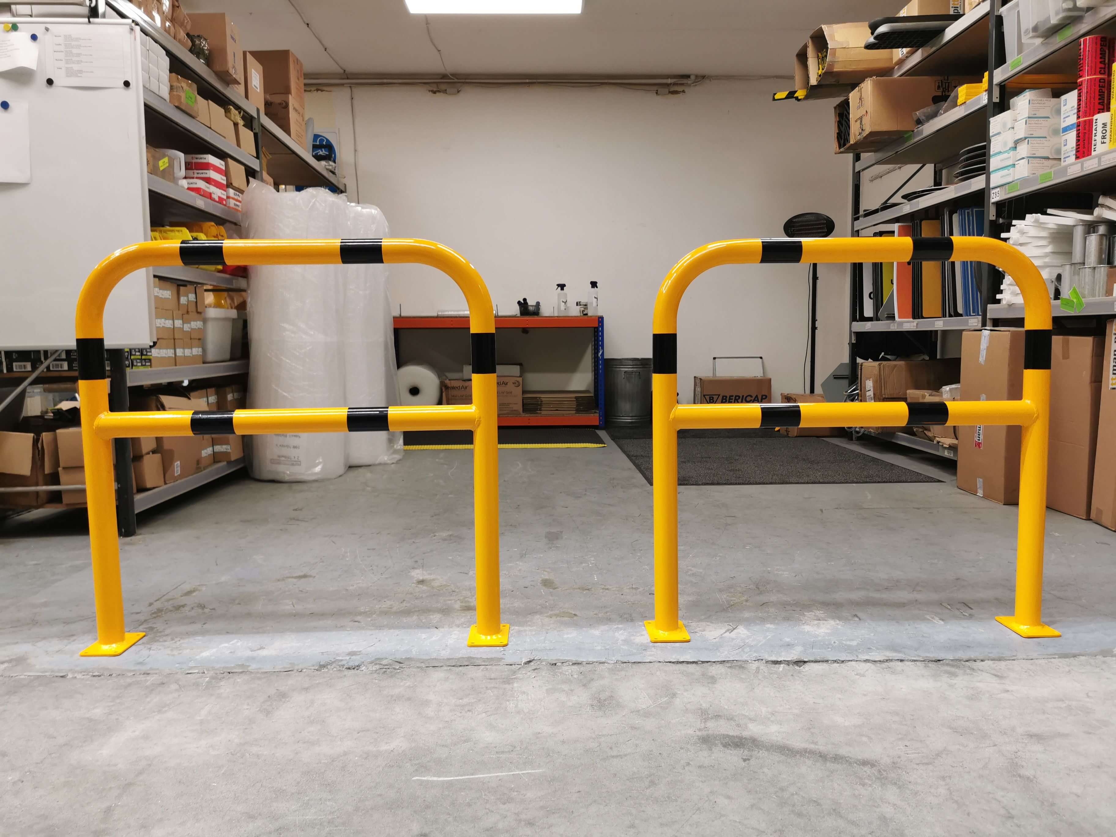 Defender Warehouse Hoop Barrier - 1000mm Wide