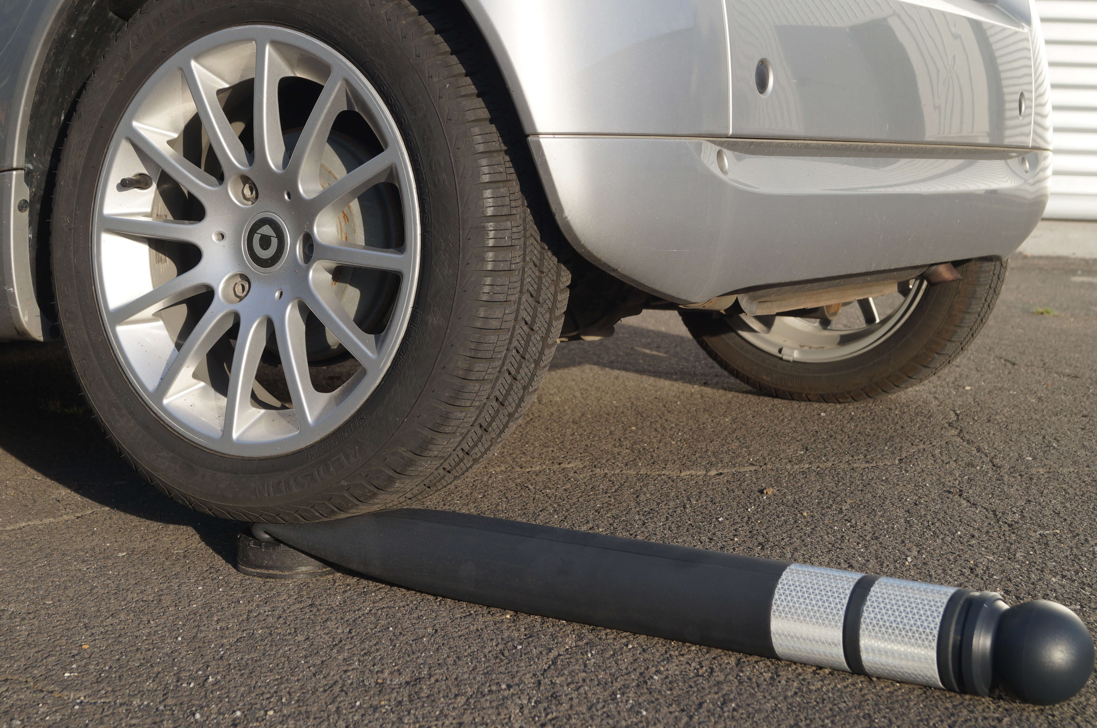 Flexbrite™ City Flexible Bollard