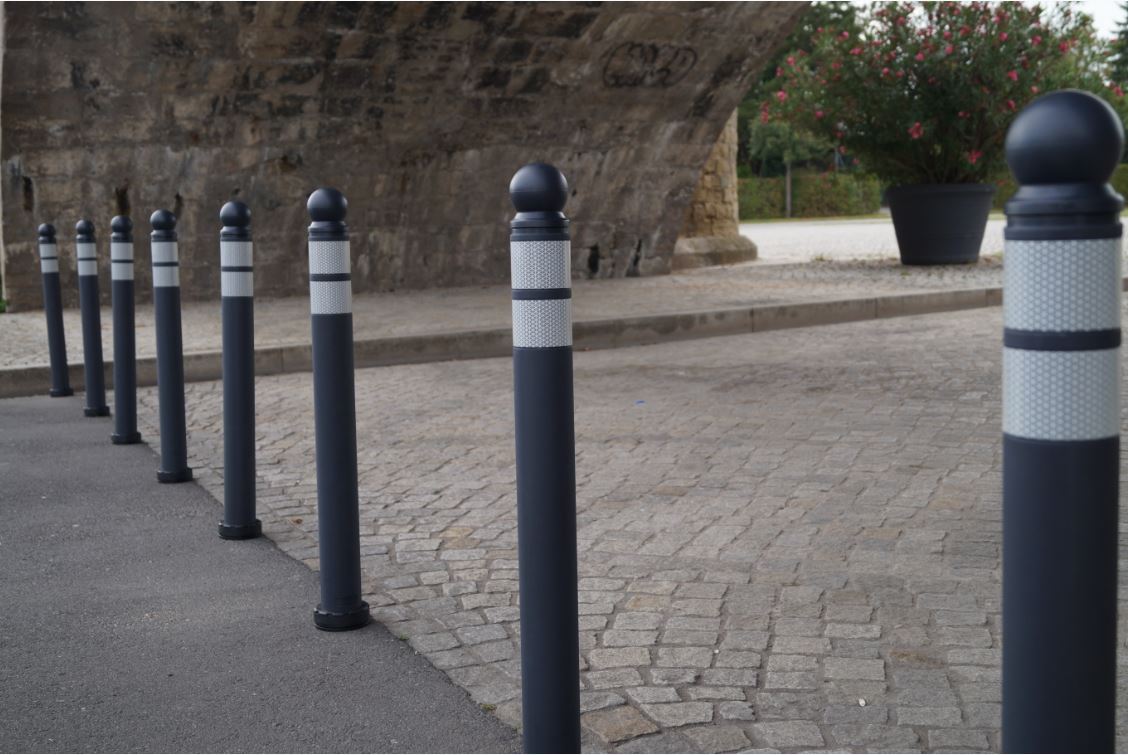 Flexbrite™ City Flexible Bollard