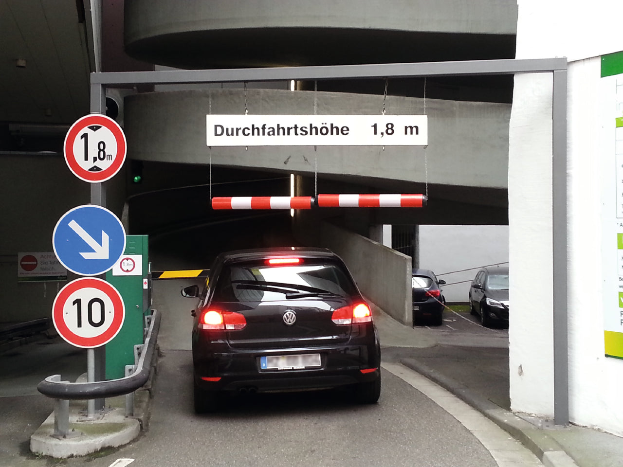 Plastic Height Restrictor with Suspension Chains