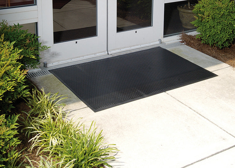 SuperScrape Outdoor Rubber Mat