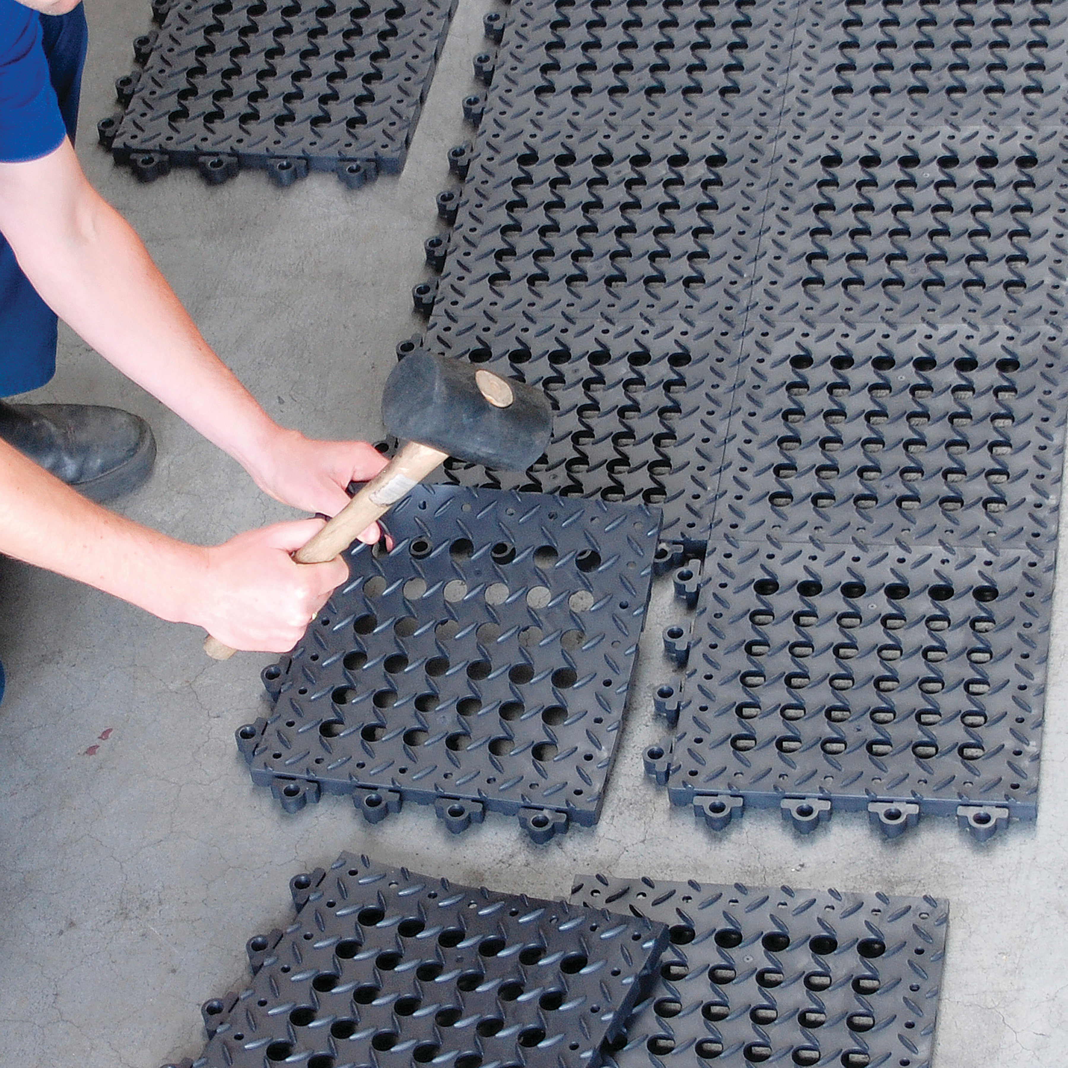 Diamond Flex Lok™ Anti-Fatigue Mat Black Tile