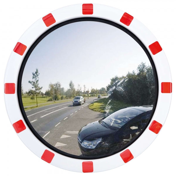 Durabel Lite round mirror on public road