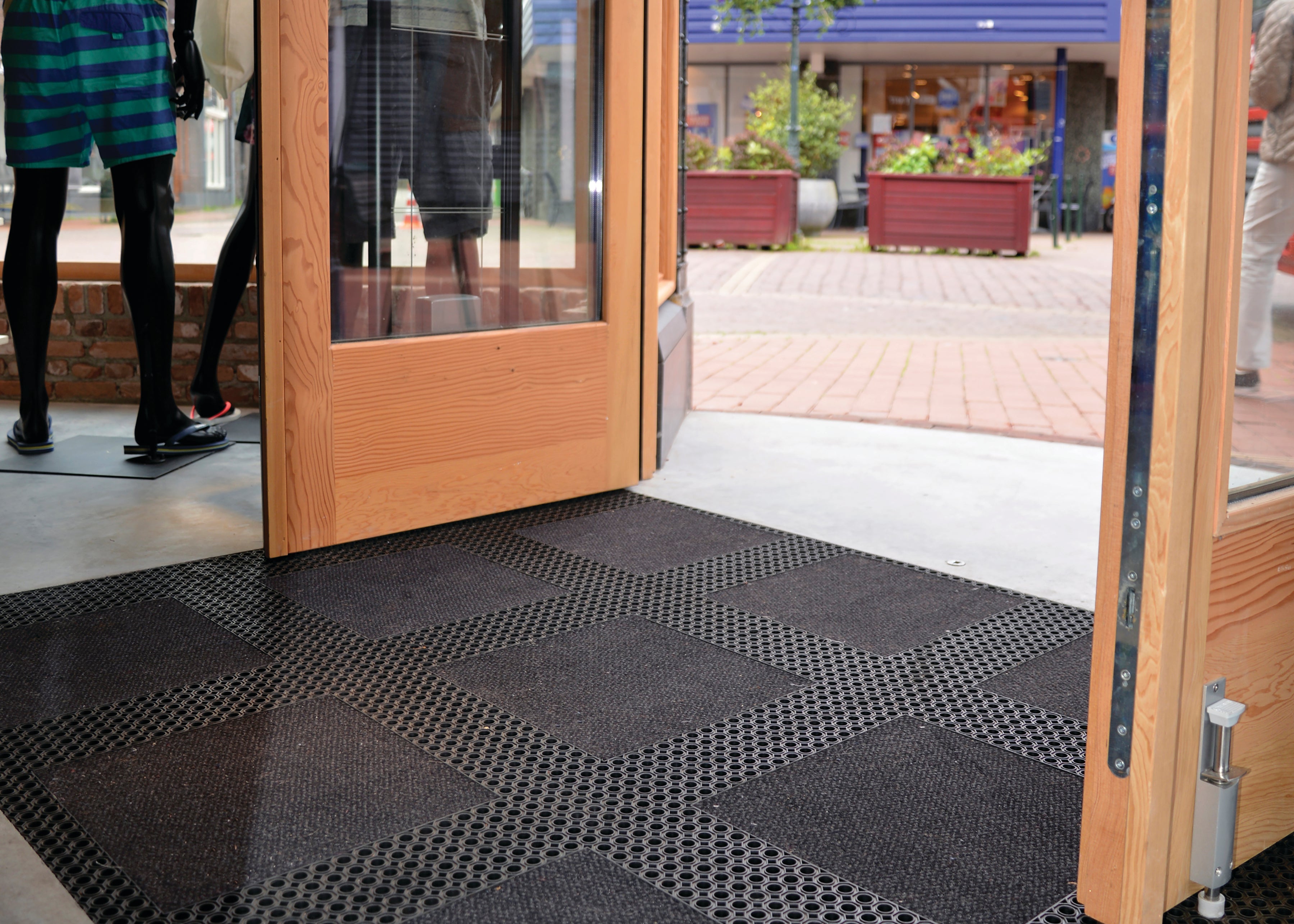 Master Flex™ 12mm Entrance Mat