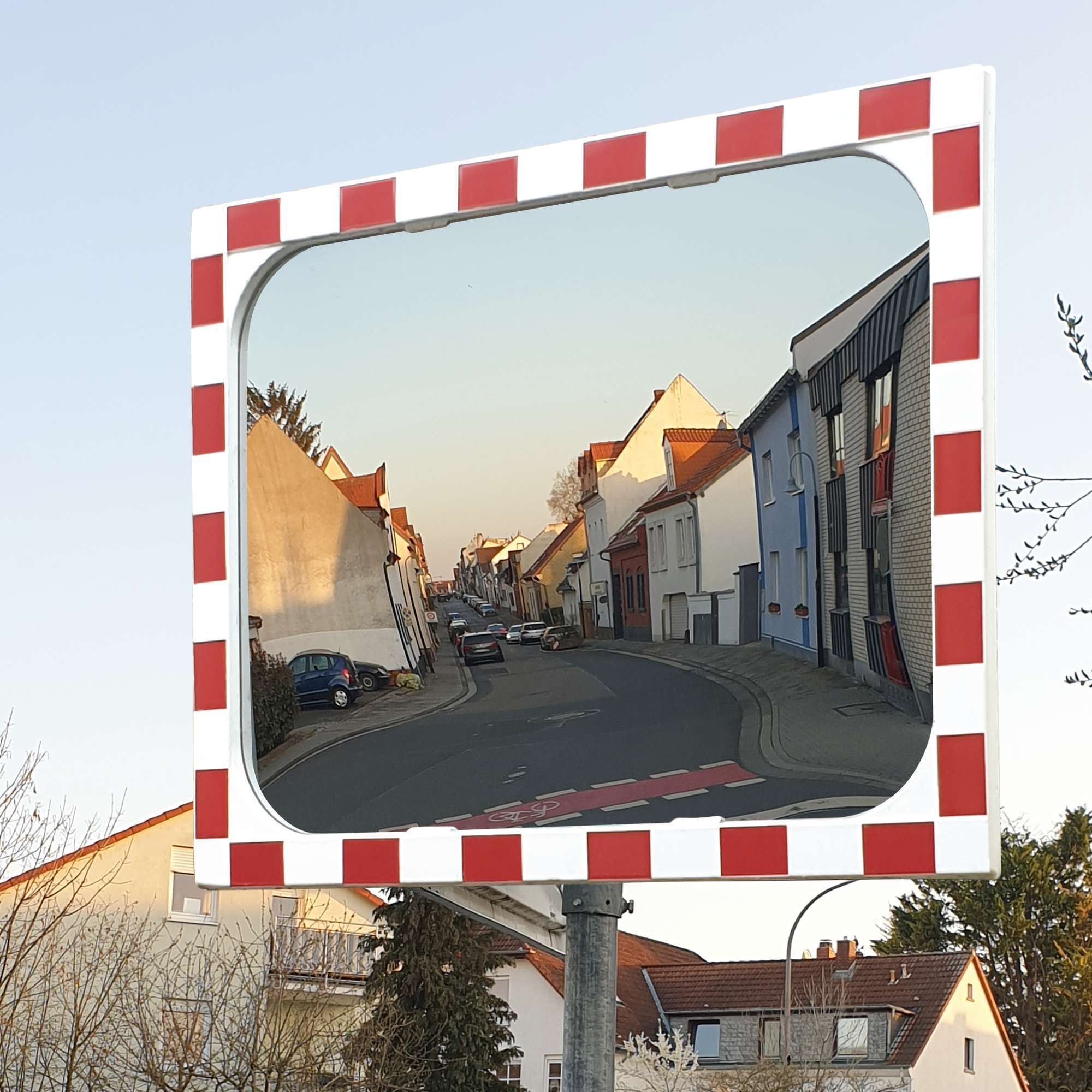 View Ultra Heated mirror on public road