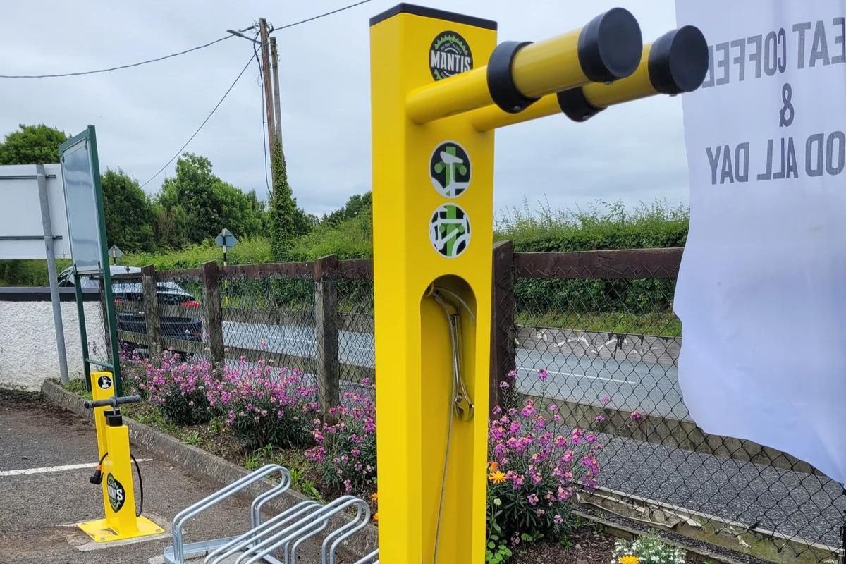public cycle repair stations