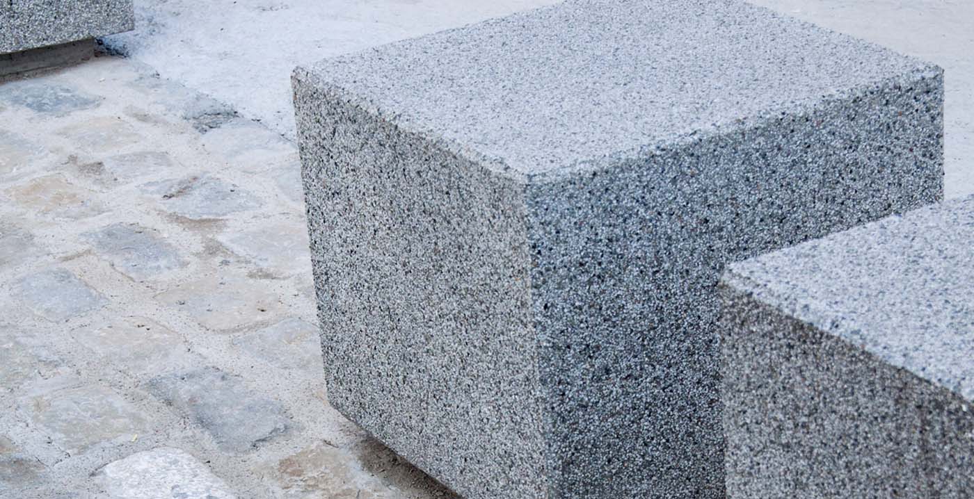 Benito Kube Concrete Bench