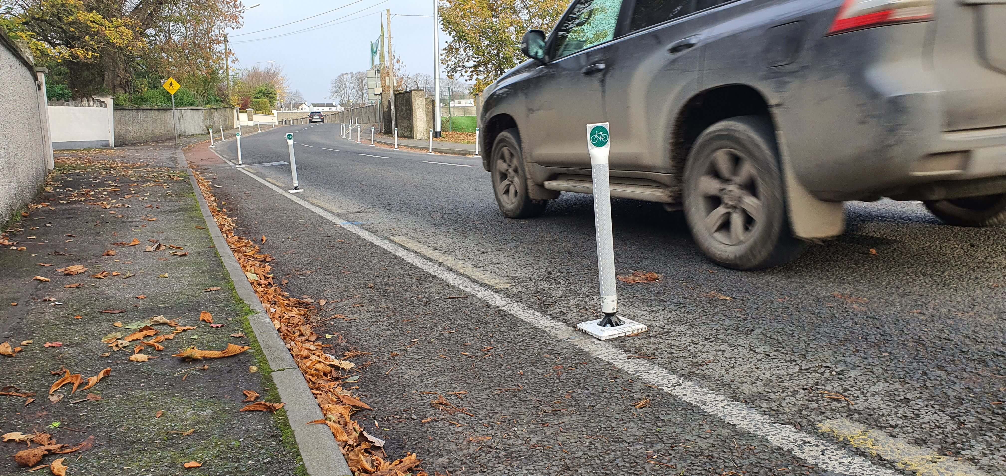 Cycle Max Bollard - White