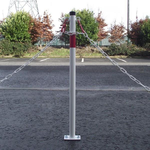 Autobahn Junior Barrier Post with Chain Eyes