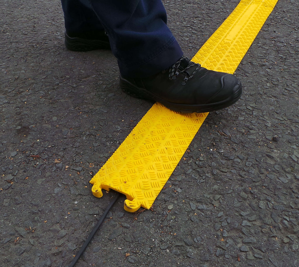 Cable Tidy Ramp GHP Cable Tidy - Protection Ramp Indoor 1M | Pittman